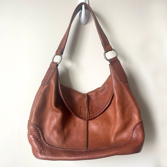 Frye Cara Hobo Foldover Vintage Look Large Shoulder Bag in Cognac Brown - Picture 1 of 12